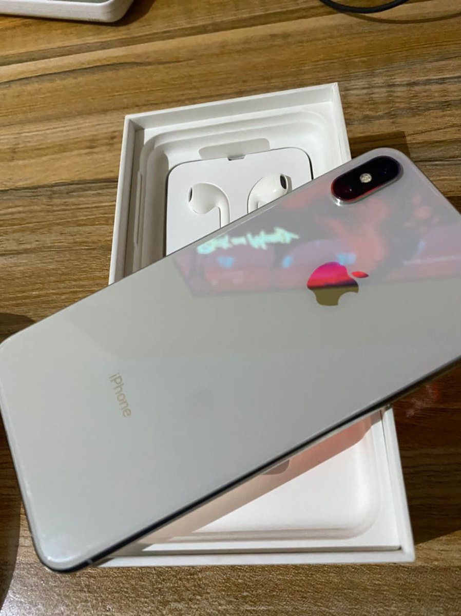 mobitrade_'s tweet photo. iPhone XsMax 64GB Temporal Unlocked with Untouched Accessories
BH :: 84%
GH₵ 2700
—————————————
Contact 📞 : 0544395924/0205776218
DM to purchase or make enquiries
—————————————
#MobiFix #iOS #Apple #Macbook #iPhone #iTech #AppleNews #Tech #iWatch #MobiCare #MobiDeals https://t.co/tk3eDQb9Wr