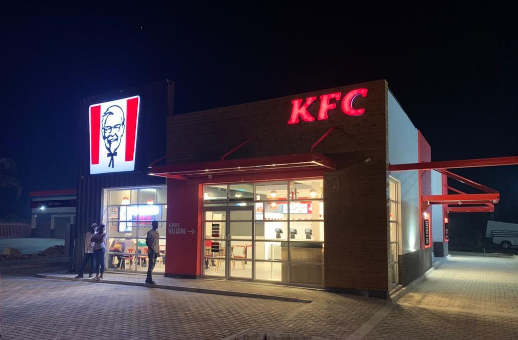 VivoenergyNam's tweet photo. New KFC outlet at Ndama Shell in Rundu NOW OPEN!
@KFCNamibia
#kfcfeelgood https://t.co/E4Vzompcbz