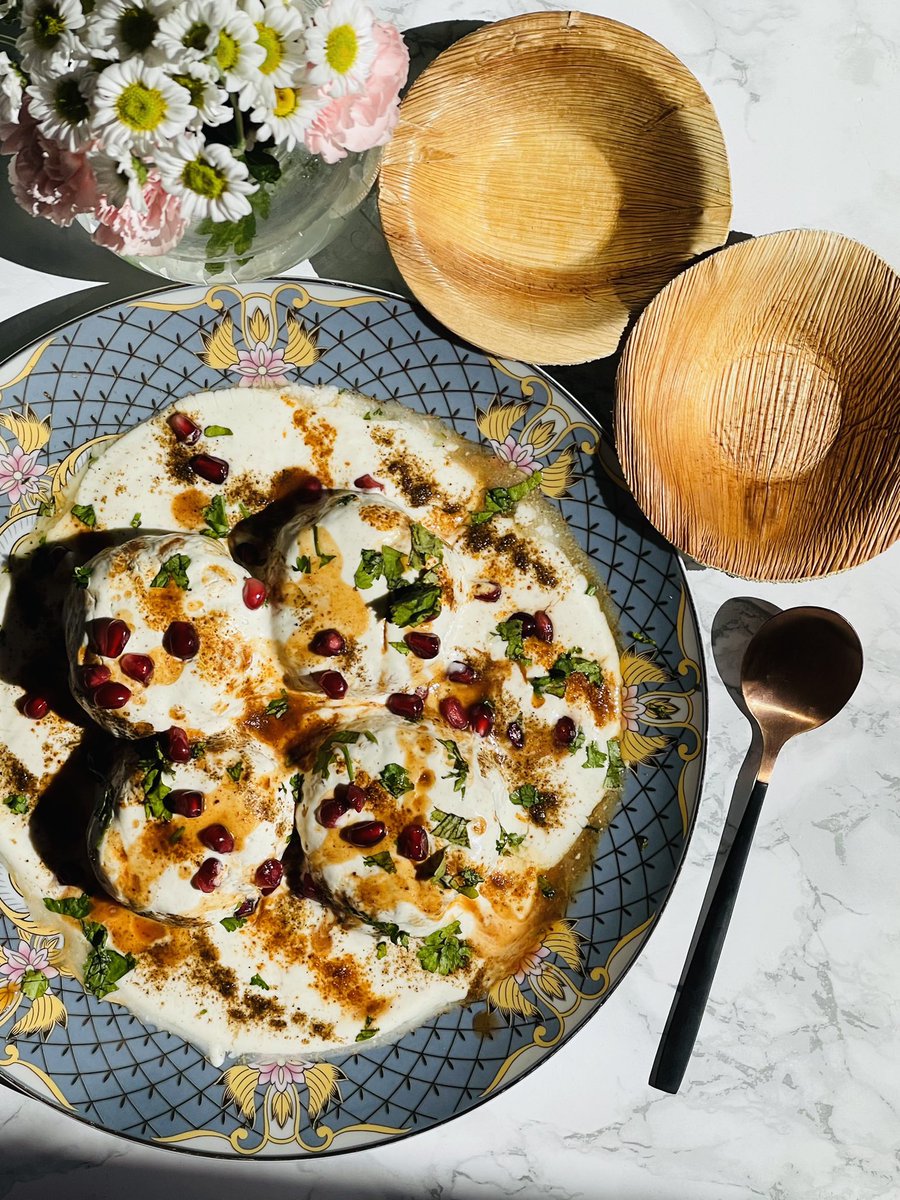 Sen5_es's tweet image. Bread Dahi Vada (ब्रेड के दही बड़े) youtu.be/MU4FJOT7Cew #dahivada #desi #recipes #RecipeOfTheDay #quickrecipe #fastrecipe #easyrecipes #Trending @YouTube @justthefoodporn @INdeliciousfood @TemptingFoodNow @chiribaHQ @MyHomeFood2 @paleobyleo @TwitterFood @NDTVFood