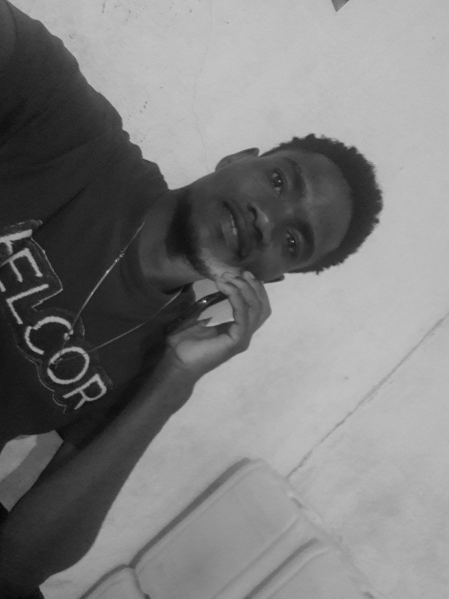 Meu Pai Costuma Me Dizer o Pau Só Ti Pica Uma Vez Nos Olho 
.
Aprenda Isso Meu Filho🙏🙏🙏🙏