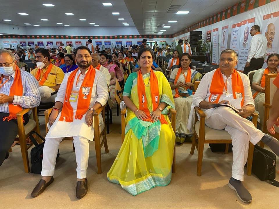 BoghawalaHemali's tweet photo. ભારતીય જનતા પાર્ટી ગુજરાત પ્રદેશ કારોબારી  સ્ટેચ્યુ ઓફ યુનિટી, કેવડીયા,નર્મદા, ગુજરાત 
@zankhanabenbjp 
@ratnakar273 
#session_2 
#BJPGujarat https://t.co/2uwb19a88X