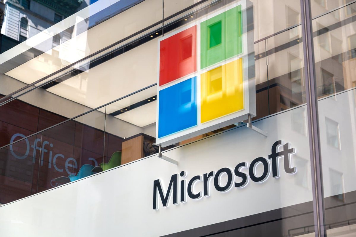 techzine's tweet photo. Microsoft replaces standalone Hyper-V Server with Azure Stack HCI https://t.co/jo0FuURSRe #Cloud #AzureStackHCI #hybridcloud #HyperVserver - Follow for more https://t.co/aikl7WWJ0t