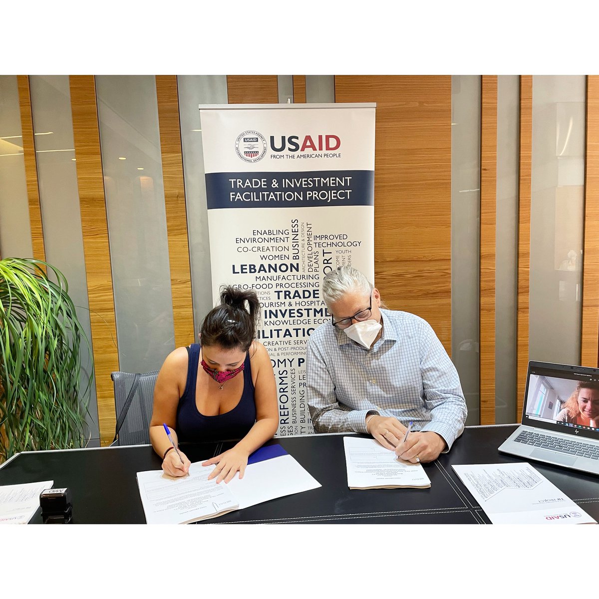 Tiflebproject's tweet photo. #USAID’s TIF project signed today a grant with Music Arts Design S.A.L. (MAD) aimed at supporting 200 Lebanese artists and designers to create a digital presence, market their #art and increase their online sales and exports.

#Music #Design #TIFproject #Lebanese #Export https://t.co/U4eTReHuL8
