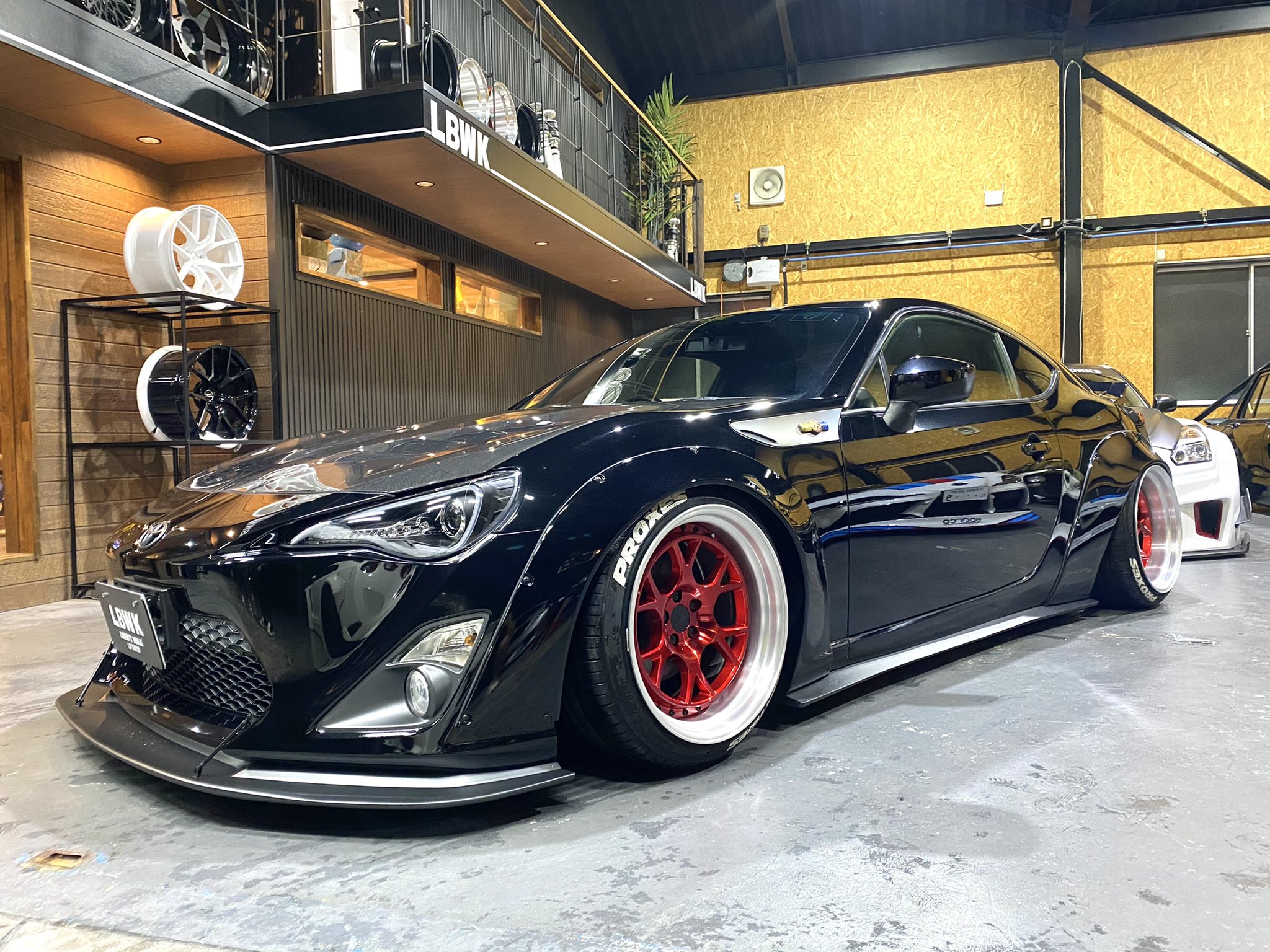 在庫処分・数量限定 36 スカイライン ダックテール リアウィング