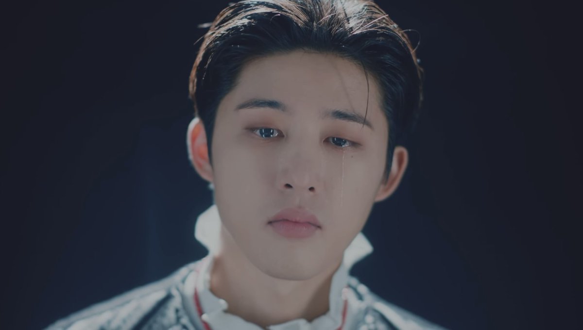 DOUBLEB.FAMILYTH tweet media