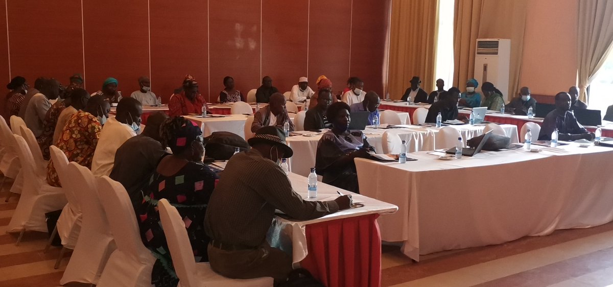 IBE_UNESCO's tweet photo. Ouverture de l'atelier de formation des cadres du centre national des curricula et des directions techniques du MENPC #Tchad🇹🇩 en approche par compétences. La formation s'inscrit dans le cadre du #PREAT et animée par les experts du BIE. @IBE_UNESCO https://t.co/g0MZ4KS1Qu