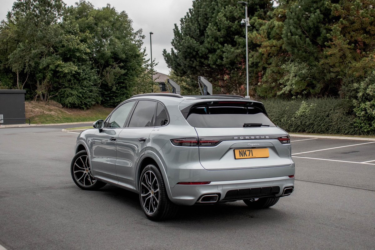 Porschenewcastl's tweet photo. Some happy customer picking up their brand new 71 plate at Porsche centre Newcastle!
📞 0191 295 1234
📧 info@porschenewcastle.co.uk
#70plate #cayenne #panama #porsche #porschenewcastle https://t.co/s2ccT484VC