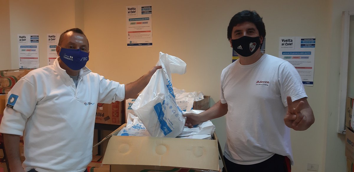 Retirando útiles para mis compañeros de Adecco ,siempre a lado de cada compañeros como siempre lo hice...<a href="/CarlosPerezSEC/">Carlos Pérez</a> <a href="/GerardoPetragl1/">Gerardo Petraglia</a> <a href="/MGonzalezSEC/">Marcela González</a>