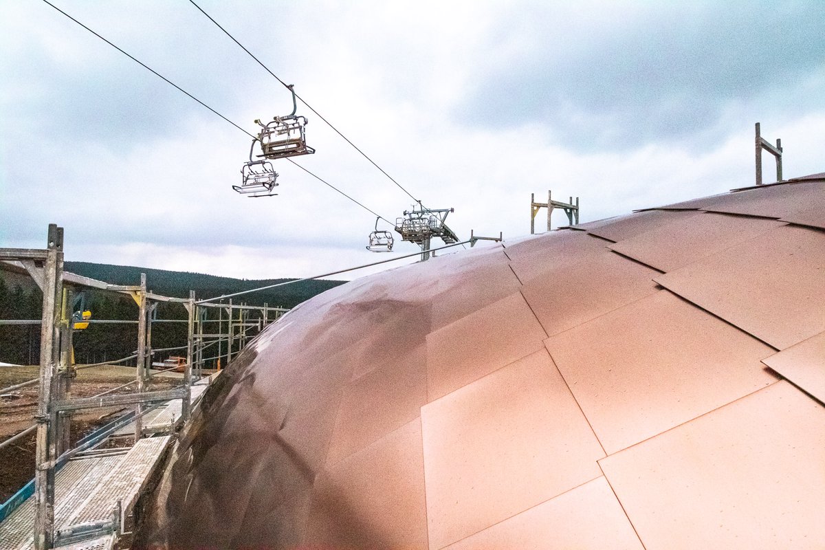 coilaloxide's tweet photo. LOTTO Thüringen Eisarena, Germany

Modern snake pattern roofing for the LOTTO Thüringen EISARENA Oberhofn, realised with our X-Flex copper 20.
#coilaloxide #architecture #Germany #aluminum #anodised #photography https://t.co/X6B1ZMTHE1