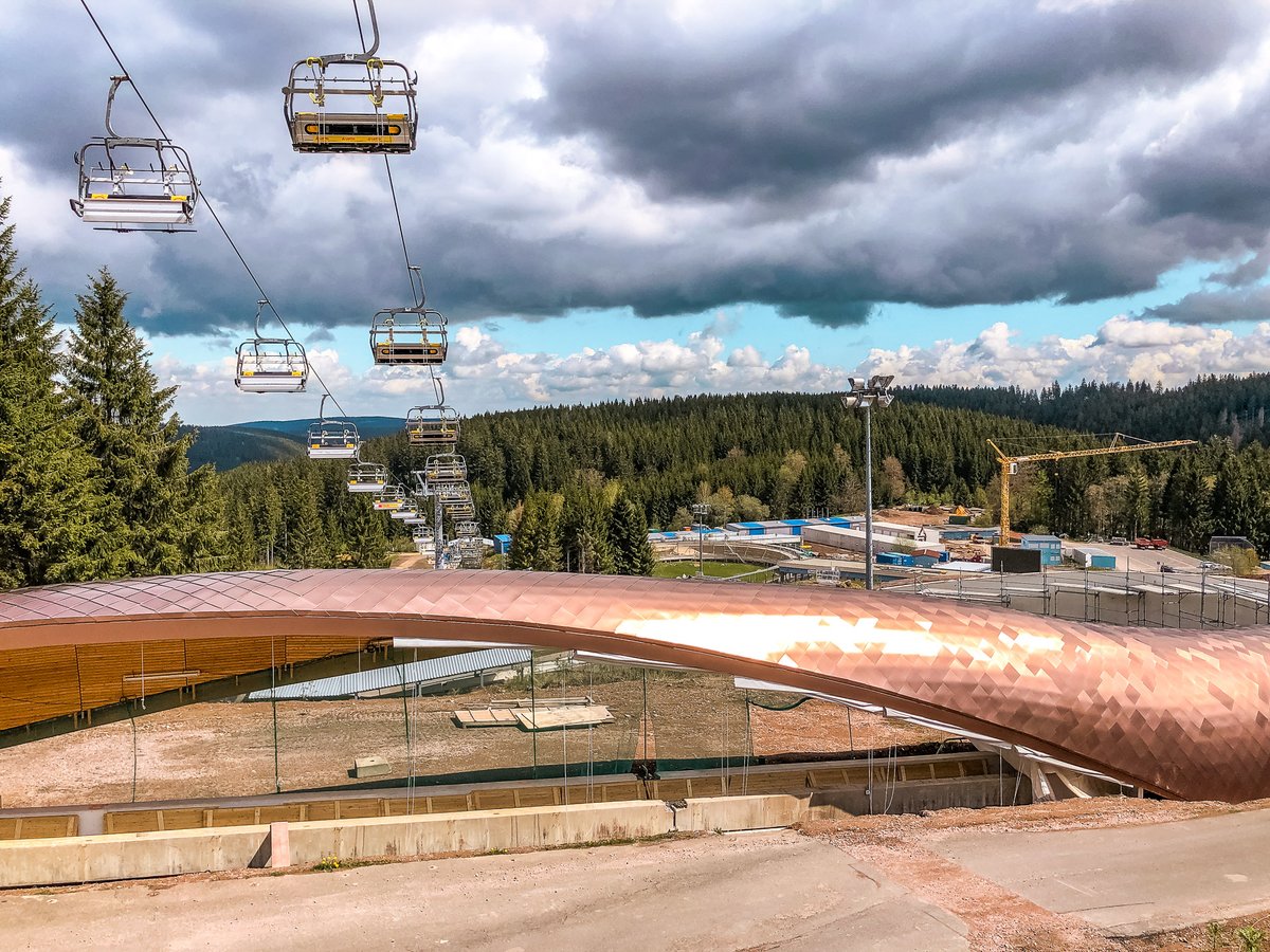 coilaloxide's tweet photo. LOTTO Thüringen Eisarena, Germany

Modern snake pattern roofing for the LOTTO Thüringen EISARENA Oberhofn, realised with our X-Flex copper 20.
#coilaloxide #architecture #Germany #aluminum #anodised #photography https://t.co/X6B1ZMTHE1