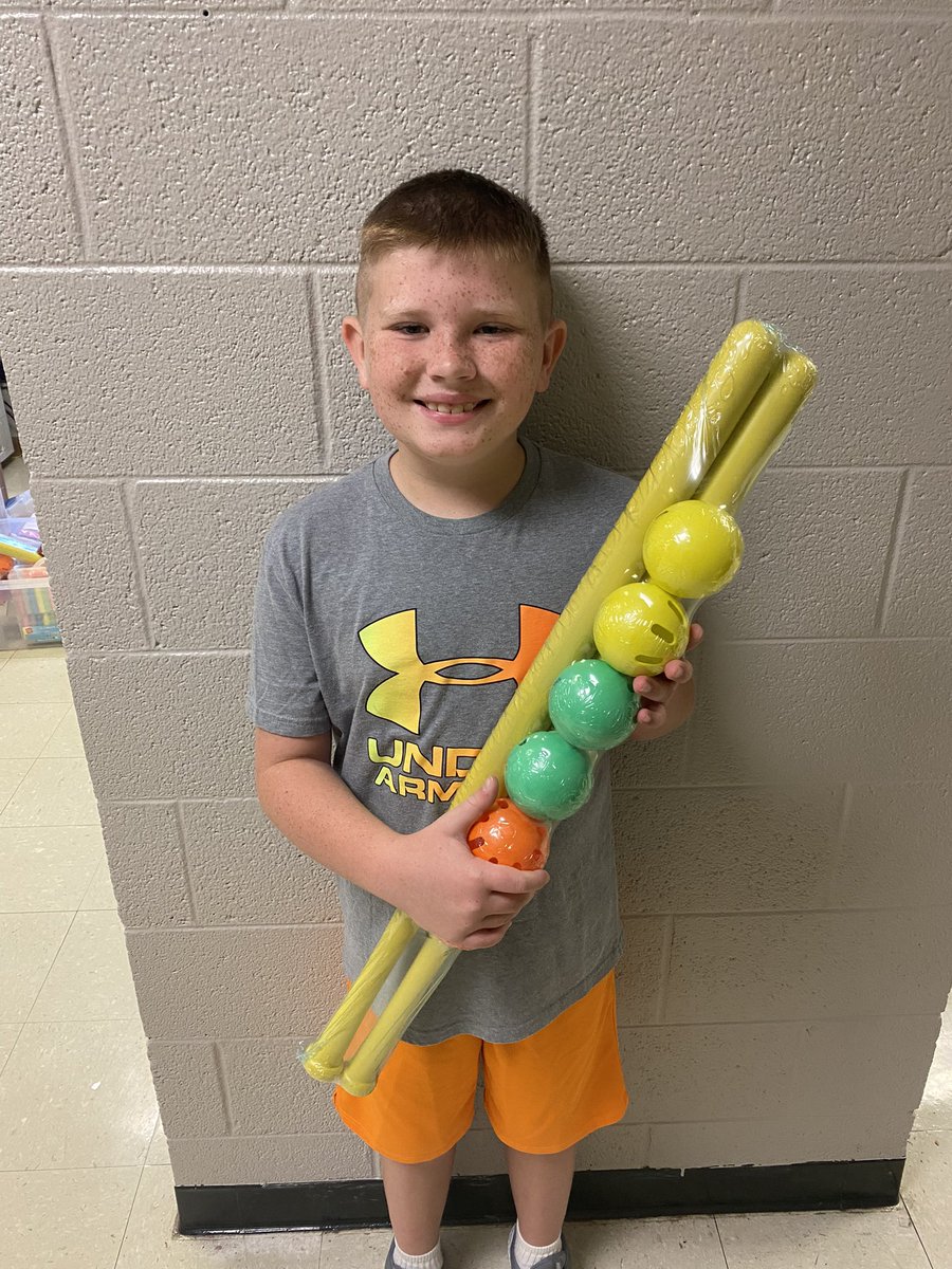 MelindaFortner's tweet photo. August Shout Outs to our @sbes_bobcats Students and Staff 🐾♥️🐾
♥️ Winners of the Drawing: RJ Rachford &amp; Nurse Cathy https://t.co/4wM7UCjy6u