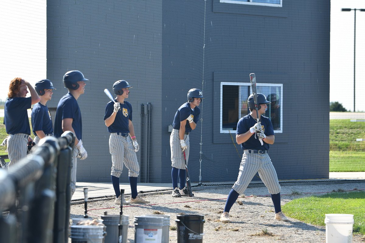 MCC_ATH's tweet photo. Softball and baseball are back on the field preparing for their fall season to begin. Go Tigers! #TigerForLife #SupportMCC #FightingTigers https://t.co/8p2VRzqcpY