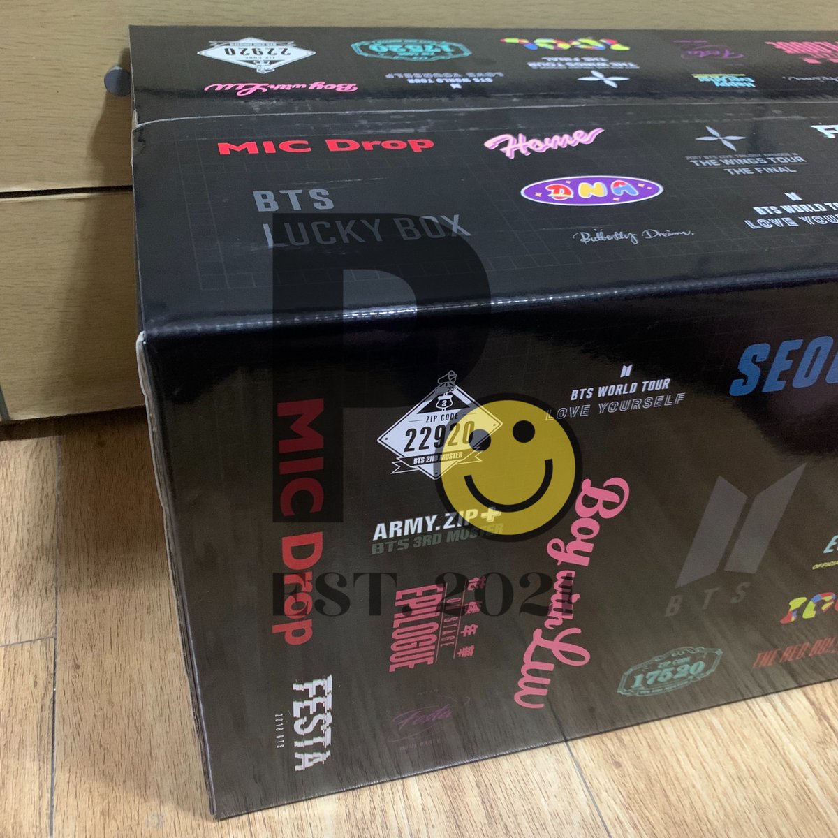 PurplePleasePH's tweet photo. Look what cake home 👀 

Will drop some items from  the lucky box for sale. 😉 #PPProof https://t.co/oRSh7GuYCc