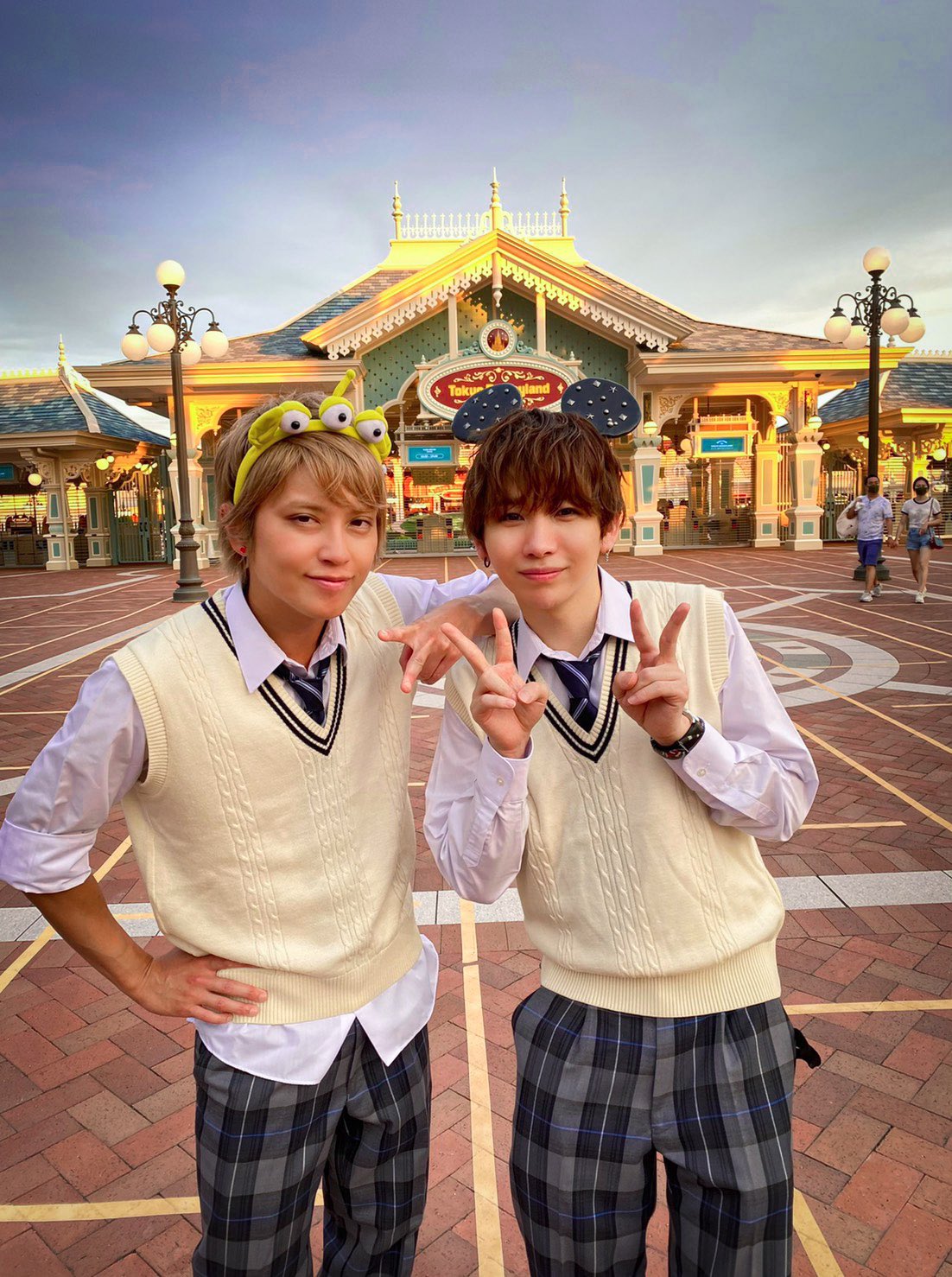 タケヤキ翔 ラトゥラトゥ 手越くんと制服ディズニー行ってきました かっこいい兄さん T Co D7nlj2kywl T Co Zbsuihna7x Twitter