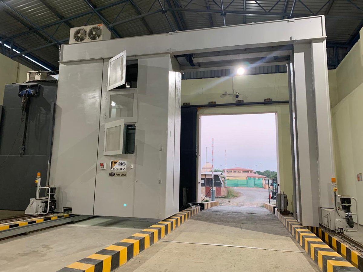 ANI's tweet photo. Amid the ongoing situation in Pakistan and Afghanistan, India has installed its first Radiation Detection Equipment (RDE) at Integrated Check Post (ICP) at the Attari Border. https://t.co/Cukpp5oIOx