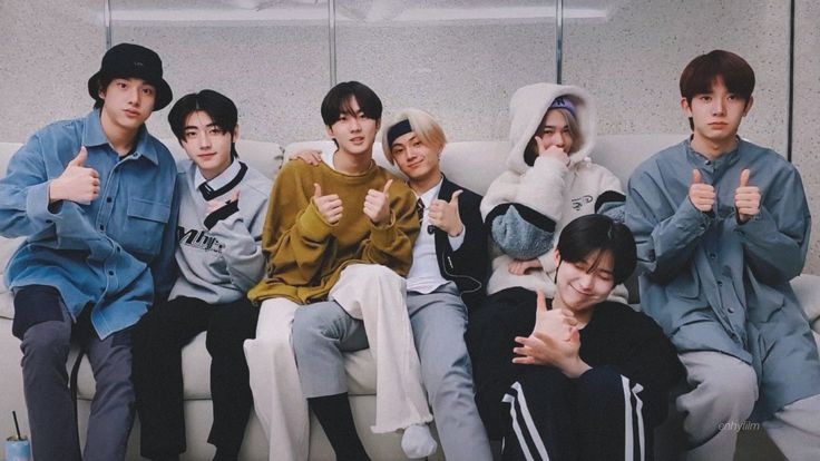 missingpsh's tweet photo. We are here with you, we will be with you. Please get well, ENHYPEN. Always together, ENHYPEN and ENGENEs. We will patiently wait for you. Praying for your fast recovery, our seven. ❤

#AlwaysWithENHYPEN @ENHYPEN @ENHYPEN_members https://t.co/SbxjPcljNu