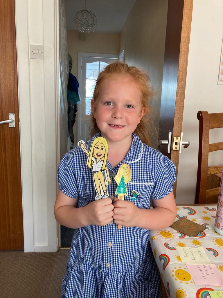 chiaraberry08's tweet photo. Summer holiday fun with Mrs Tither @KGrangeStMarys https://t.co/zBXAeCErw6