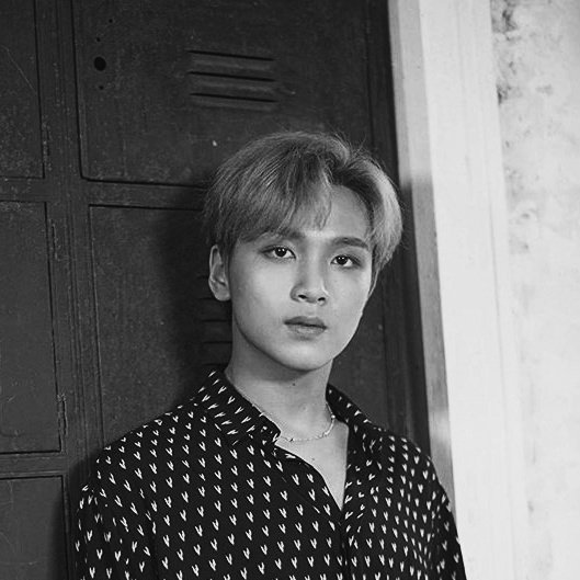 urluby's tweet photo. ㅤ

════════ ❀.❋.❀ ════════
Melukiskanmu saat senja. Memanggil namamu ke ujung dunia. Tiada yang lebih pilu. Tiada yang menjawabku. Selain hatiku dan ombak berderu.
════════ ❀.❋.❀ ════════ 

ㅤ https://t.co/0irujcFL63