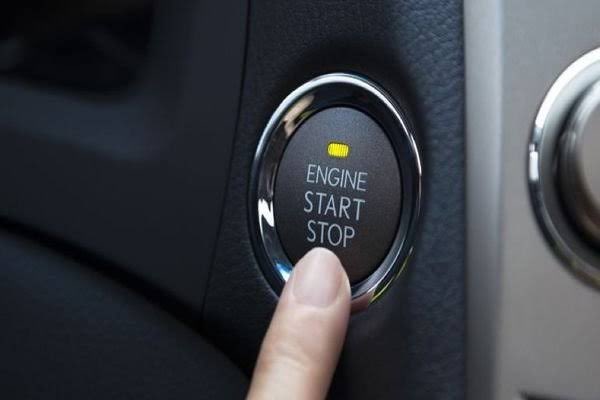 CarFunFacts's tweet photo. JE NI SALAMA KUBADILI MFUMO WA GARI YAKO KUTOKA FUNGUO KWENDA PUSH START?

Magari mengi ambayo yalitengenezwa kabla ya mwaka 2008 yamekuwa na mfumo wa kuwasha wa ufunguo. Lakini kadri technologia inavyokua sasa magari yanawashwa kwa mfumo wa ‘push start’. https://t.co/0YjUKihMrE