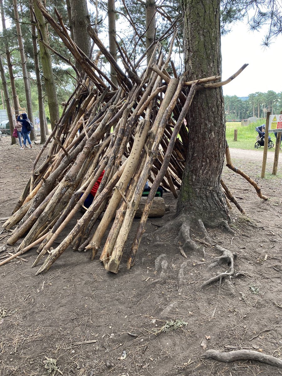 KateWard03's tweet photo. @LyndonGInfant - The Gruffalo has been found. Harriet was all excited trying to find him! Built a den on the way too! https://t.co/hyBrSR8gUE