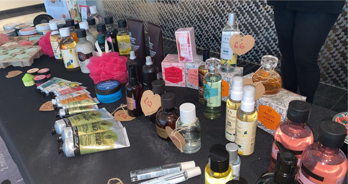 70marklane's tweet photo. @SylviaOttway is joining us here @70marklane today. She has an amazing selection of goodies from creams and bath bombs to shampoo and makeup. You don't want to miss out. From 11am - 4pm 🤩🤩🤩🤩 #bodyshopathome #Wow #bodyshopproducts #bodyshop https://t.co/3gXnOrkHoK