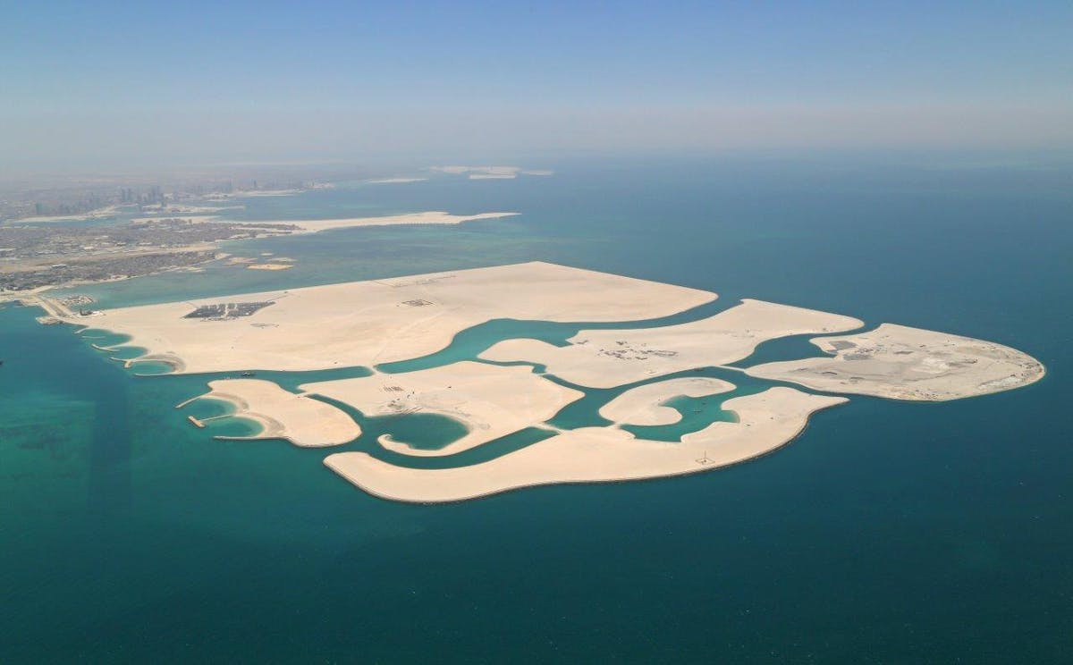 EI_MENA's tweet photo. With offices located across the Middle East, @ByrneLooby provides #construction support to #environmental projects like feasibility studies for rearing fish in a 12km2 reclamation in @DiyarAlMuharraq, where cinder blocks were placed to create an artificial reef. #IrishAdvantage https://t.co/hxCHB9vzZd