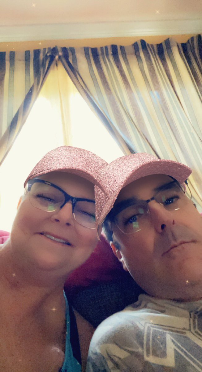 Mom and dad aren’t too good at selfie’s but at least they are trying 😁👏❤️❣️
