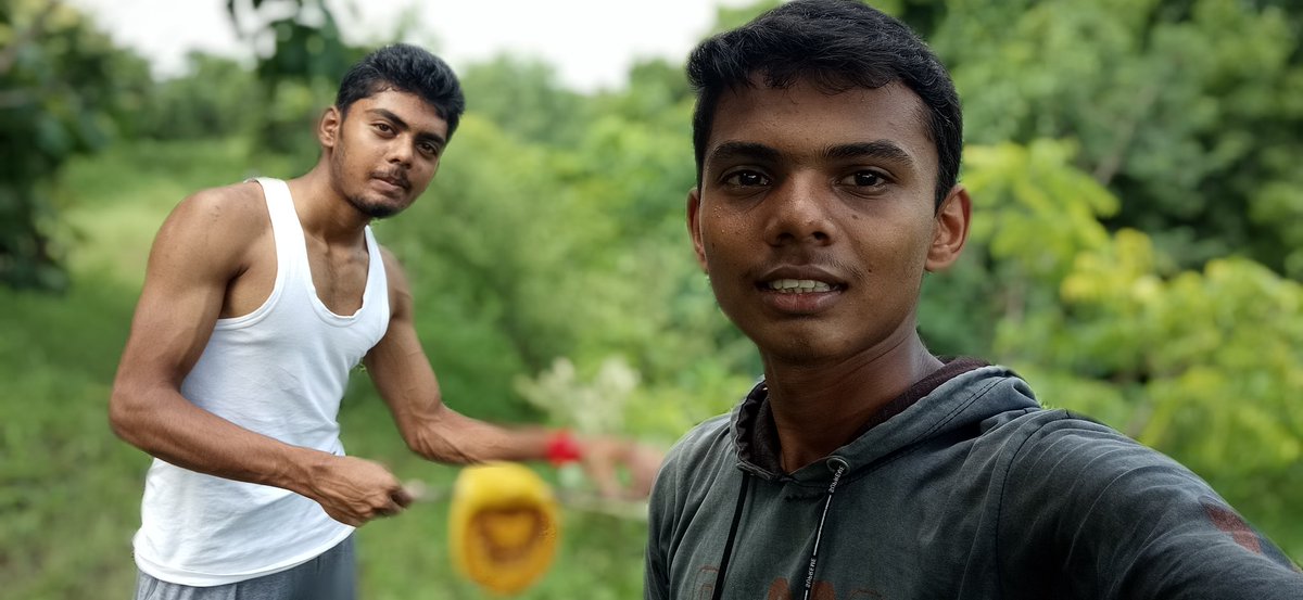 Abhigore5's tweet photo. Big Fan of @VidyutJammwal @BearGrylls
Learning #kalaripayttu https://t.co/2Y6YyB2x63