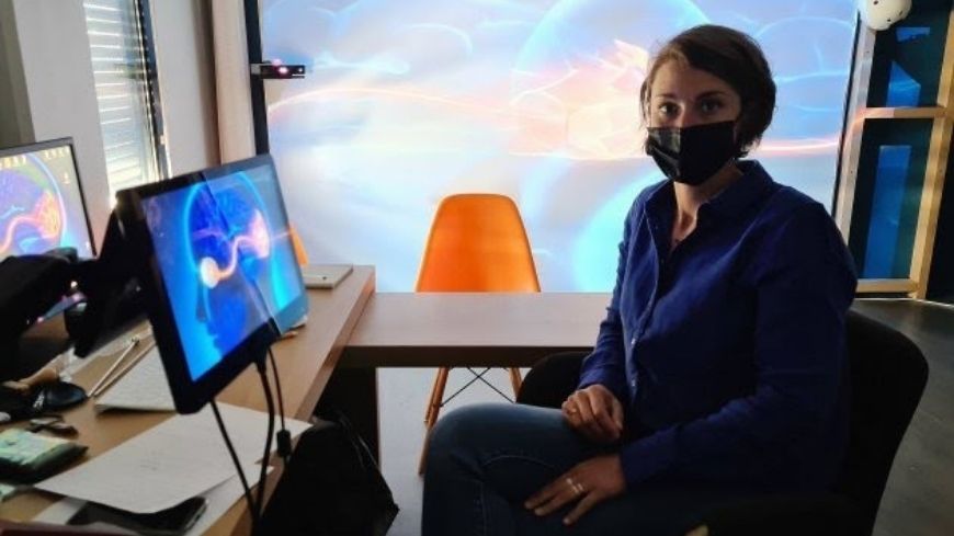 Les orthoptistes utilisent la réalité virtuelle pour soigner la dyslexie à l'instar de Charlotte Gilbert Charlotte qui exerce à Rouen. Un projet co-développé par <a href="/Scale1Portal/">Scale-1 Portal</a> réécoute ici : francebleu.fr/emissions/conn… <a href="/francebleu/">Guédon Laurent</a> #Mayenne <a href="/lavalvirtual/">Laval Virtual</a> cc <a href="/Dyslexie_org/">Fondation Dyslexie</a>