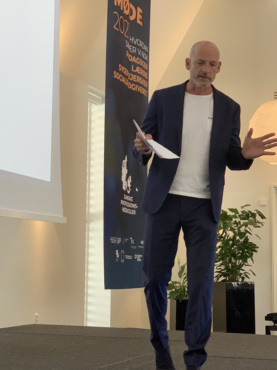 Danske Professionshøjskoler tweet media