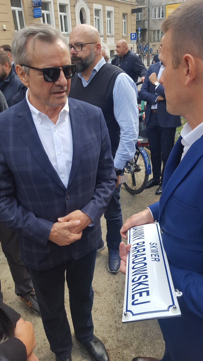 W Krakowie odsłonięto dziś skwer im. red. Janiny Paradowskiej, vis a vis adresu Łobzowska 49 <a href="/Radio_TOK_FM/">Radio TOK FM</a>