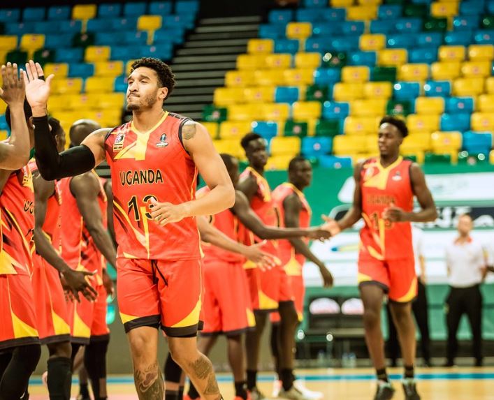 AumaHelen's tweet photo. Wishing the silverbacks more luck as they go up against Cape Verde in #Afrobasketball2021 https://t.co/ma5DORHZrk