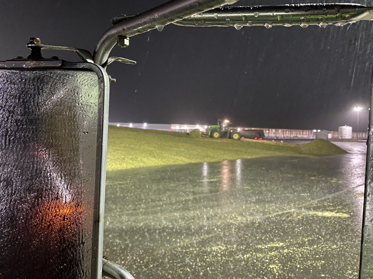 NoemJeremy's tweet photo. Can’t buy a rain all summer until it’s silage season, then it won’t quit. #chop21 #harvest21 https://t.co/TiUJqmECfZ