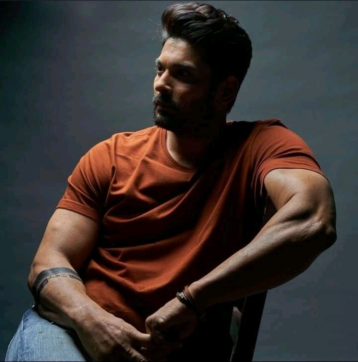 VipulM2411's tweet image. Life is very unpredictable....shocked by the sudden demise of #siddharth_shukla