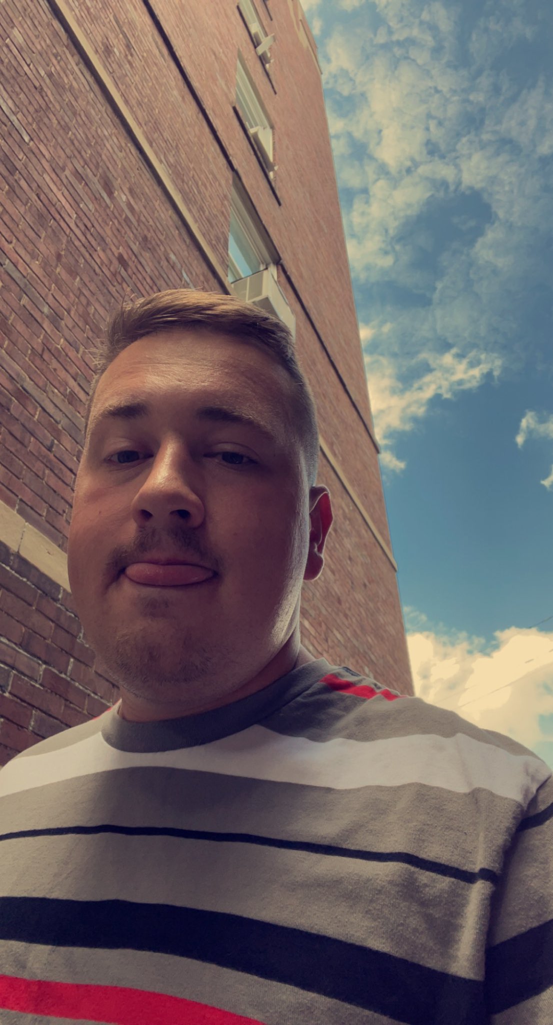 Boy on Twitter: "Hey dad 😋 https://t.co/QnQkSsdiLz" / Twitter