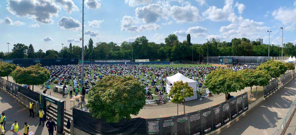 AhmadiyyaJugend's tweet photo. Das Jahrestreffen der #AhmadiyyaJugend ist eines der größten und ältesten Versammlungen muslimischer Jugendlicher in Deutschland. 

Vom 21.08. - 22.08. zog es die jungen Muslime nach über 2 Jahren nach #Frankfurt, wo unter Einhaltung der Corona-Auflagen das 41. Treffen stattfand. https://t.co/xJJURR306r