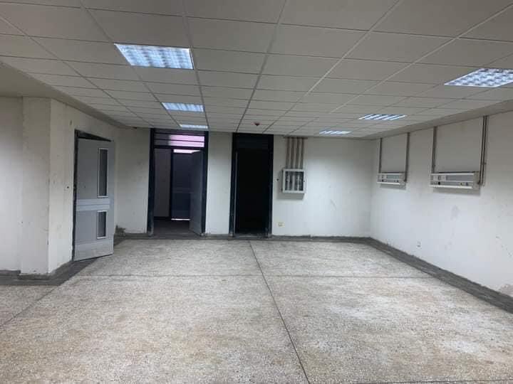 Gen_Buhari_'s tweet photo. The current state of the Afari Hospital under Nana Addo Dankwa Akufo-Addo. Please disregard the propaganda suggesting that the hospital is abandoned.
#ProtectingTheLegacy
#ForwadTogether
@moigovgh @mohgovgh @TheTPatriots @NPP_GH https://t.co/rhWDiLR5Th
