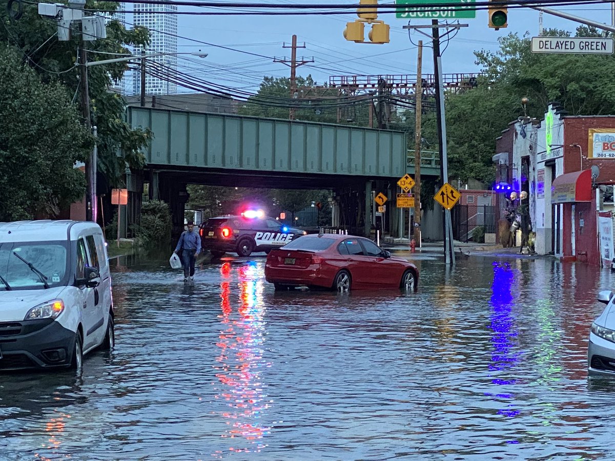 Dave Actual tweet media