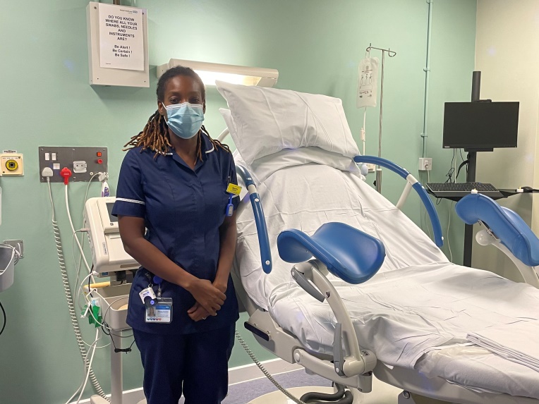 WalsallHcareNHS's tweet photo. A new idea has been born in the delivery suite of Manor Hospital – thanks to a passionate midwife
Delivery Suite Team Leader Aqeela has transformed the birth rooms for mums-to-be coming to give birth
Read more:https://t.co/NTbaBDhq9y
#WalsallAndProud💙 #RealMidwivesOfWalsall💟 https://t.co/fzJ1fj9Fam