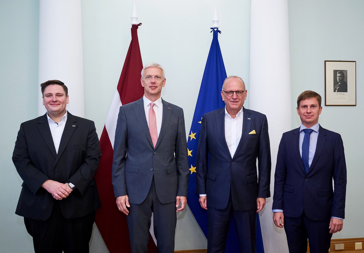 Gandarījums par #Kärcher lēmumu investēt Latvijā - tas sasaucas ar valdības īstenoto viedās reindustrializācijas politiku, kā arī ar vēsturiski spēcīgajām ražošanas nozares tradīcijām Latvijā. Vēlu sekmes ieceru īstenošanā!