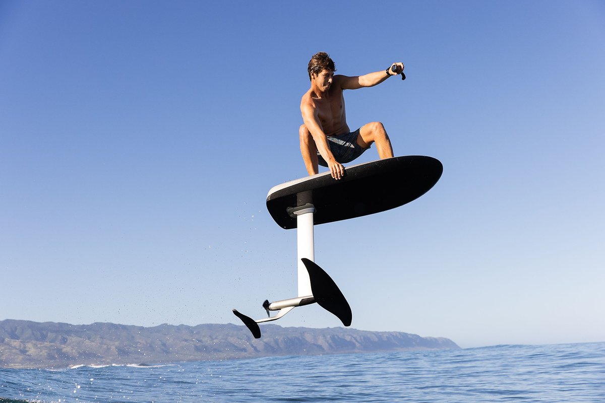 TendersandToys's tweet photo. Ever wanted to fly at 55ย km/h above the water? ๐ @fliteboard ๐ฅ #flyabovewater #wanttotry #hydrofoil https://t.co/9AdeqZBbOL