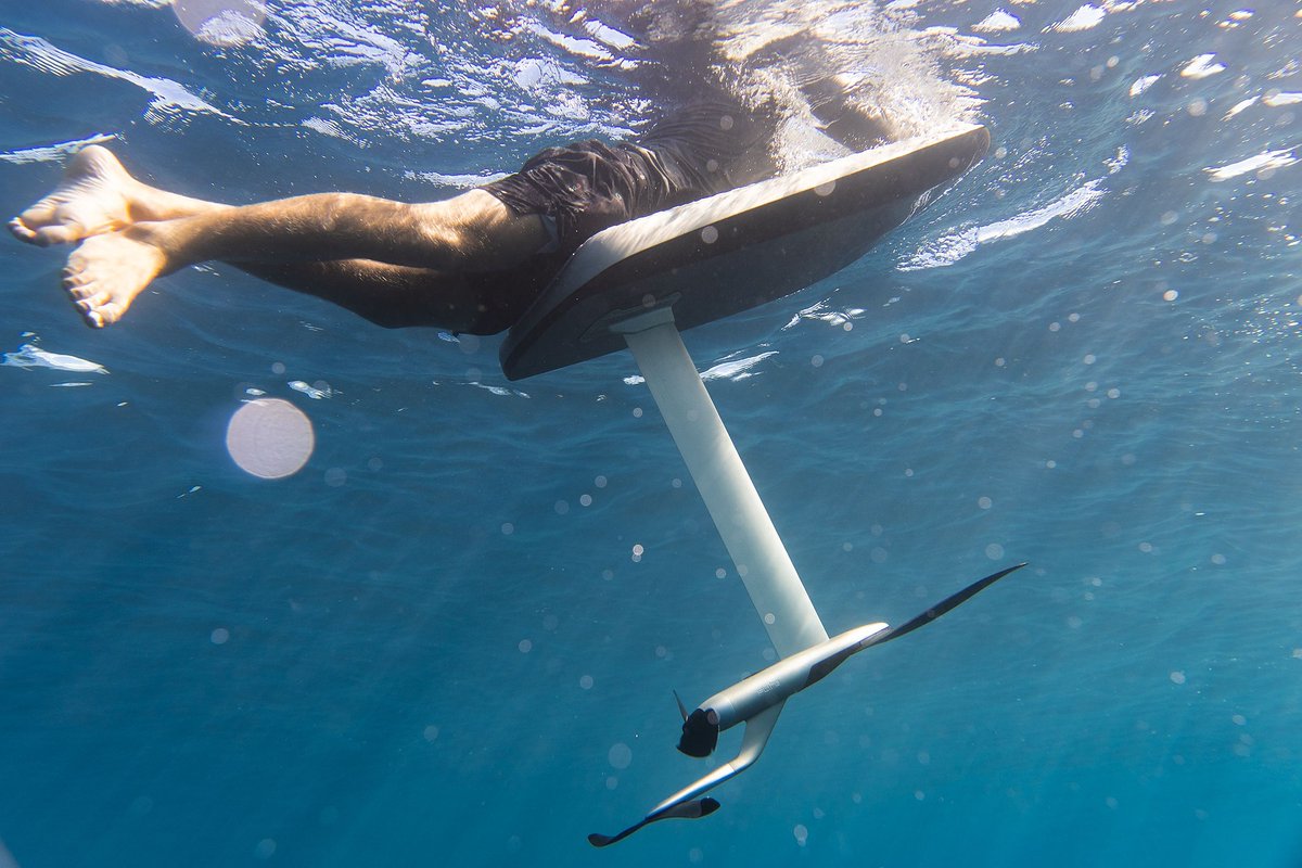 TendersandToys's tweet photo. Ever wanted to fly at 55ย km/h above the water? ๐ @fliteboard ๐ฅ #flyabovewater #wanttotry #hydrofoil https://t.co/9AdeqZBbOL