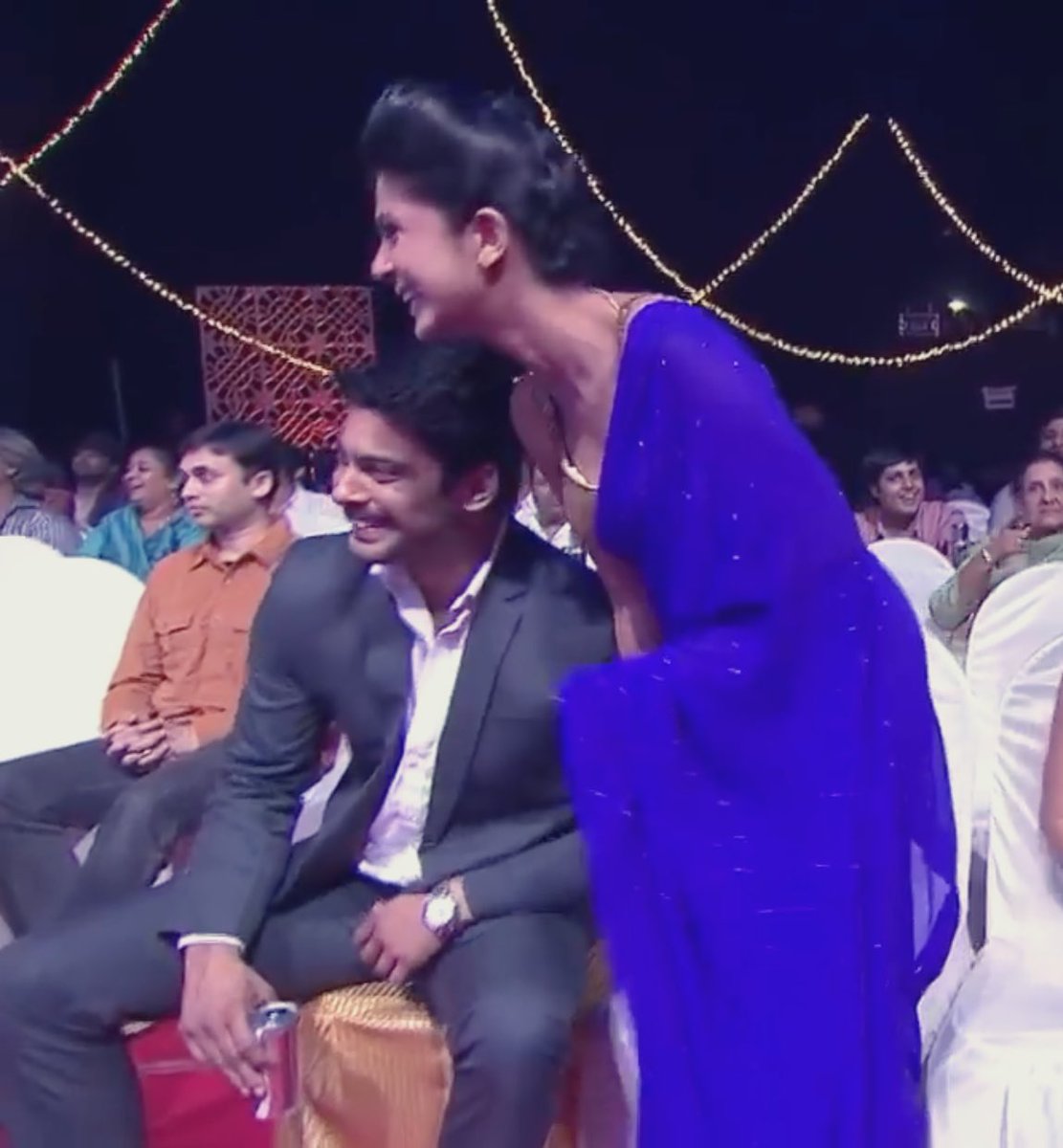 mayahot7's tweet photo. Miss you for every #SidharthShukla  #JenniferWinget 😢😭 https://t.co/5vs7CCtGEY