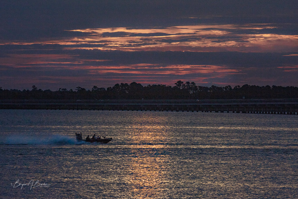 VisitNewBern's tweet photo. Calling all anglers! Our rivers offer the best fishing and some incredible views. From the shore or a boat, you'll be hooked. 📷 Bryan Barber #fishing #boating #riverviews https://t.co/7h5NauWCzg