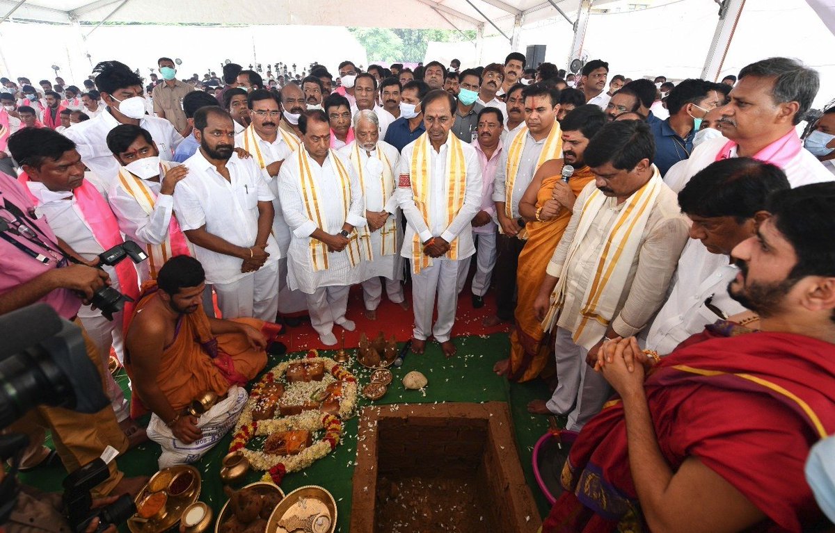 BRSparty's tweet photo. TRS Party President, CM Sri KCR laid foundation stone for TRS Party office in New Delhi. TRS Working President Sri @KTRTRS, Ministers, MPs, MLAs, MLCs and senior party leaders also participated in the program.

#TRSinDelhi https://t.co/86I6LigRSU