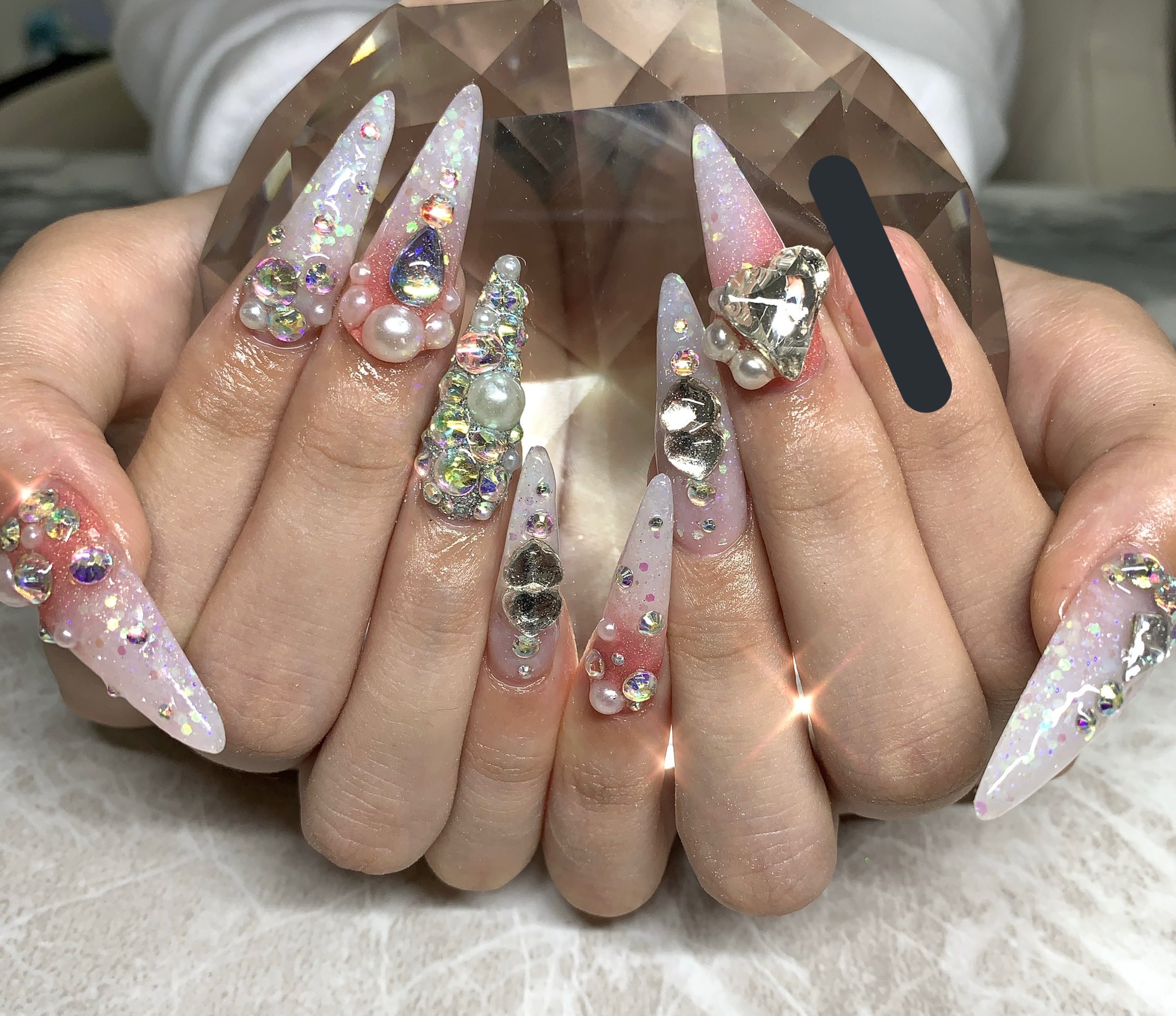 村田 奈津季 りりちゃんネイル スカルプ ポイントネイル グラデーションネイル ピンクネイル 乳白色ネイル ラメネイル シルバーネイル 埋め尽くしネイル ビジューネイル キラキラネイル 毎月ありがと 自宅ネイル Nail T Co Whxwtjk3xx Twitter