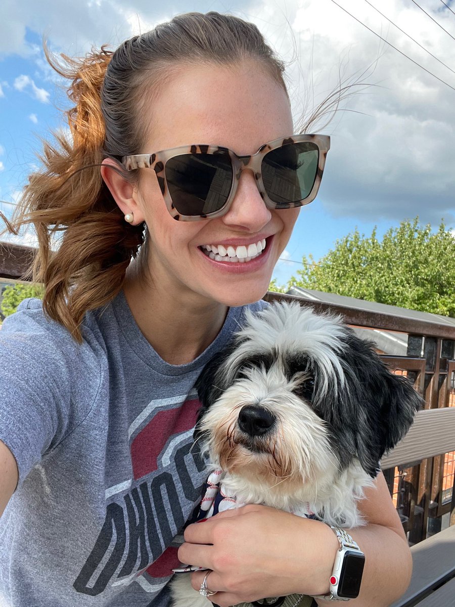 614Molly's tweet photo. This is now a Kenny Lofton Brewer Fox fan page. 🐶 (Also, happy GAMEDAY! 🌰🏈😁) #GoBucks #BuckeyeNation⁣
⁣
#614Dogs #BrewDog https://t.co/PNJbMzedZC