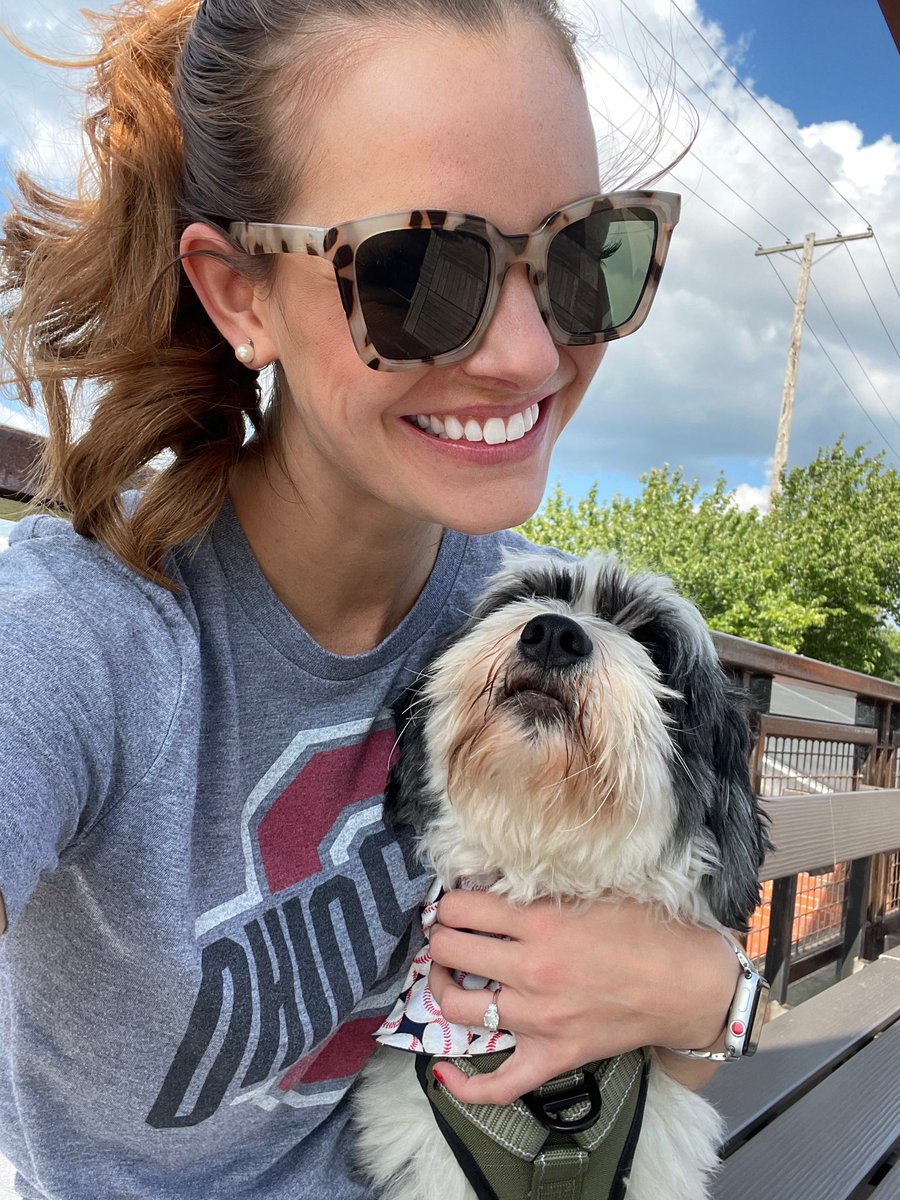 614Molly's tweet photo. This is now a Kenny Lofton Brewer Fox fan page. 🐶 (Also, happy GAMEDAY! 🌰🏈😁) #GoBucks #BuckeyeNation⁣
⁣
#614Dogs #BrewDog https://t.co/PNJbMzedZC