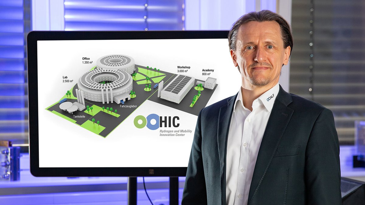 TUChemnitz's tweet photo. #Chemnitz setzt sich im bundesweiten Wettbewerb um „#Wasserstoff-Zentrum“ durch:
Auf dem Technologie-Campus Süd soll künftig das #Hydrogen and #Mobility #Innovation Center (#HIC) unter maßgeblicher Beteiligung der #TUChemnitz entstehen. https://t.co/Ub8Kpfteuw @HZwo_Sachsen @BMVI https://t.co/fQD3vByvAF