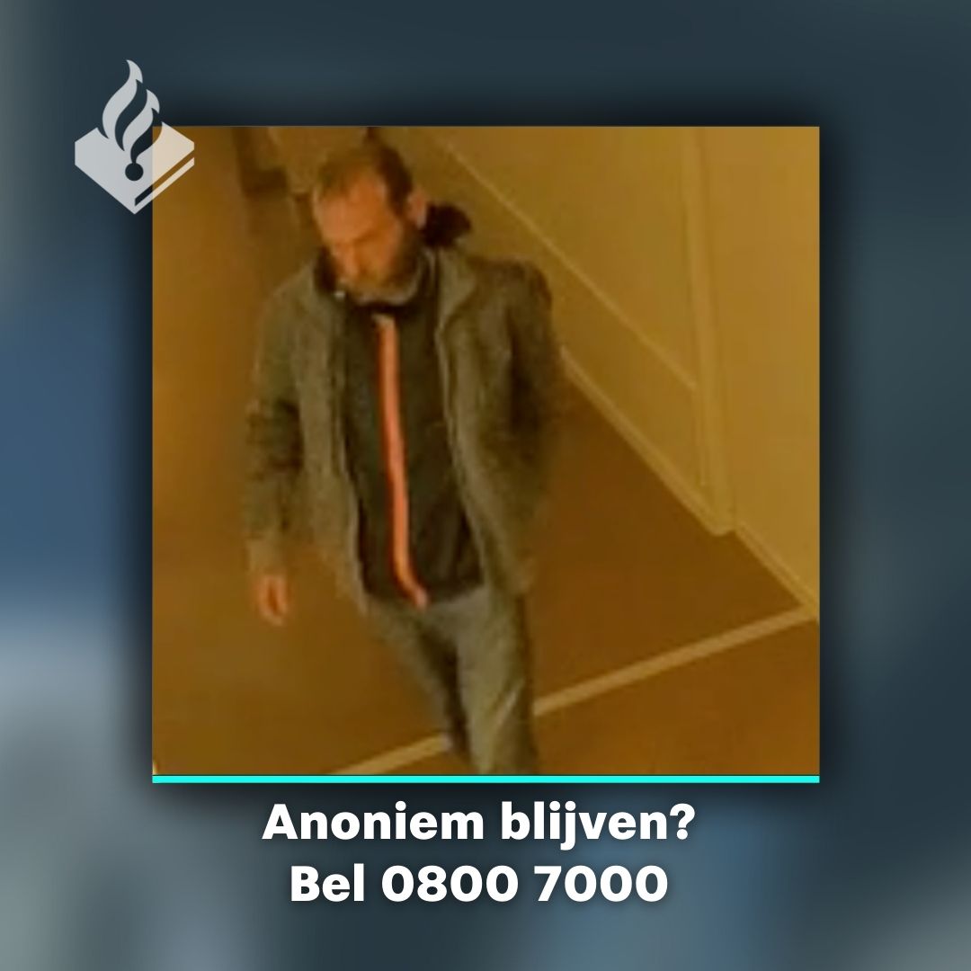POL_Amsterdam's tweet image. Een nare ontdekking voor medewerkers van een zorginstelling aan de Anna van den Vondelstraat eind juli: er blijken spullen gestolen te zijn uit een kantoor. Op camerabeelden is te zien dat er enkele uren eerder een onbekende man in het pand is geweest. Wie is deze verdachte?
